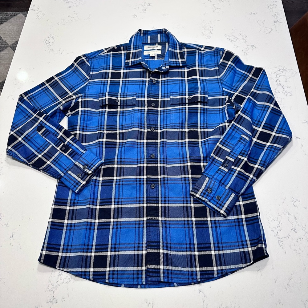 Good Threads Blue long sleeve plaid striped shirt